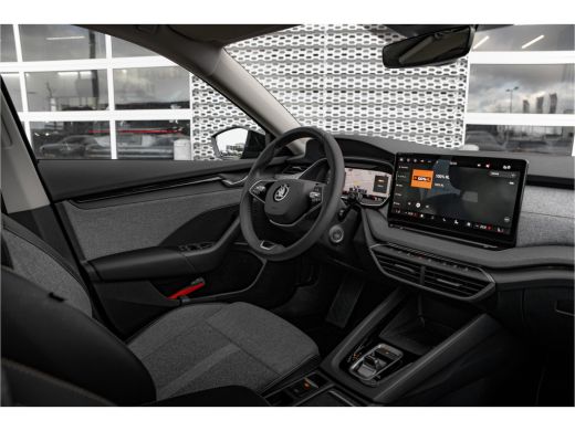 Skoda Octavia 1.5 TSI MHEV First Edition | Camera | 18 inch | Adapt. Cruise | Keyless | Elek. achterklep | Navi | ActivLease financial lease