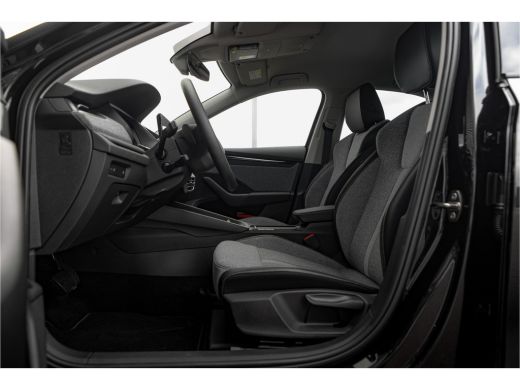 Skoda Octavia 1.5 TSI MHEV First Edition | Camera | 18 inch | Adapt. Cruise | Keyless | Elek. achterklep | Navi | ActivLease financial lease