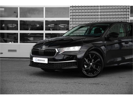 Skoda Octavia 1.5 TSI MHEV First Edition | Camera | 18 inch | Adapt. Cruise | Keyless | Elek. achterklep | Navi | ActivLease financial lease