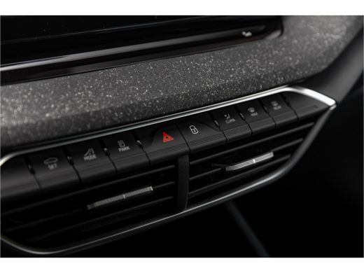 Skoda Octavia 1.5 TSI MHEV First Edition | Camera | 18 inch | Adapt. Cruise | Keyless | Elek. achterklep | Navi | ActivLease financial lease