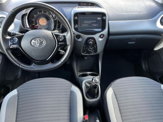 Toyota Aygo 1.0 VVT-i x-play limited | Carplay | Parkeercamera | Airconditioning | Elektrische buitenspiegels | ActivLease financial lease