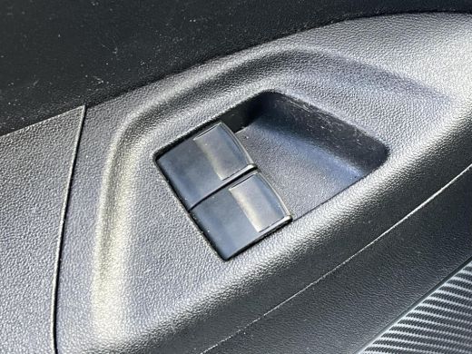 Toyota Aygo 1.0 VVT-i x-play limited | Carplay | Parkeercamera | Airconditioning | Elektrische buitenspiegels | ActivLease financial lease