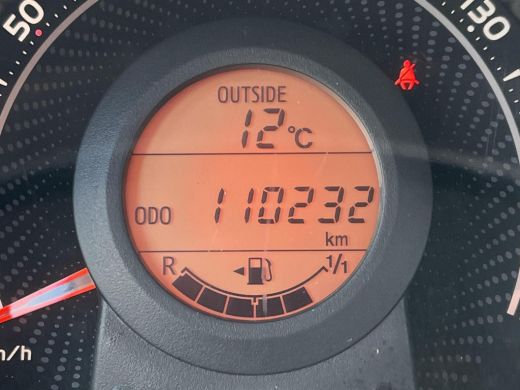 Toyota Aygo 1.0 VVT-i x-play limited | Carplay | Parkeercamera | Airconditioning | Elektrische buitenspiegels | ActivLease financial lease