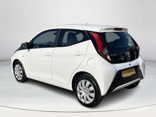 Toyota Aygo 1.0 VVT-i x-play limited | Carplay | Parkeercamera | Airconditioning | Elektrische buitenspiegels | ActivLease financial lease