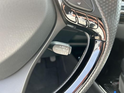 Toyota C-HR 2.0 Hybrid GR-Sport ActivLease financial lease