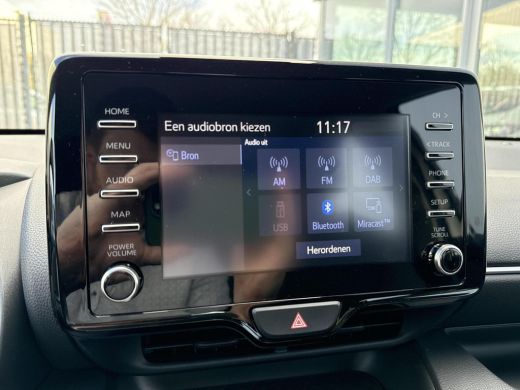 Toyota Yaris 1.5 Hybrid Dynamic **KEYLESS/ ADAPTIEF CRUISE CONTROL/ 36 MAANDEN GARANTIE** ActivLease financial lease