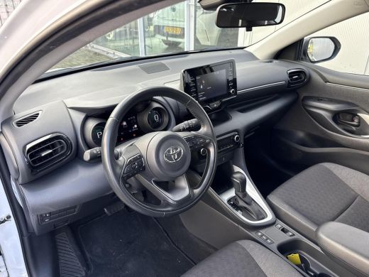 Toyota Yaris 1.5 Hybrid Dynamic **KEYLESS/ ADAPTIEF CRUISE CONTROL/ 36 MAANDEN GARANTIE** ActivLease financial lease