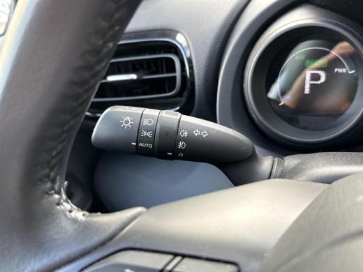 Toyota Yaris 1.5 Hybrid Dynamic **KEYLESS/ ADAPTIEF CRUISE CONTROL/ 36 MAANDEN GARANTIE** ActivLease financial lease