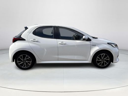 Toyota Yaris 1.5 Hybrid Dynamic **KEYLESS/ ADAPTIEF CRUISE CONTROL/ 36 MAANDEN GARANTIE** ActivLease financial lease