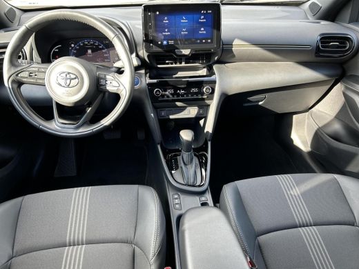 Toyota Yaris Cross 1.5 Hybrid Bi-Tone Plus (Navigatie - Parkeersensoren) ActivLease financial lease