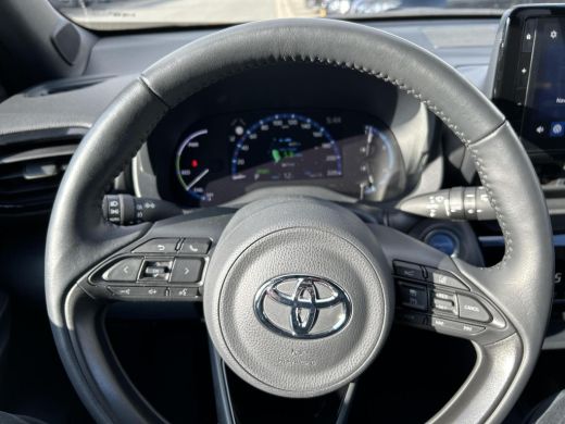Toyota Yaris Cross 1.5 Hybrid Bi-Tone Plus (Navigatie - Parkeersensoren) ActivLease financial lease