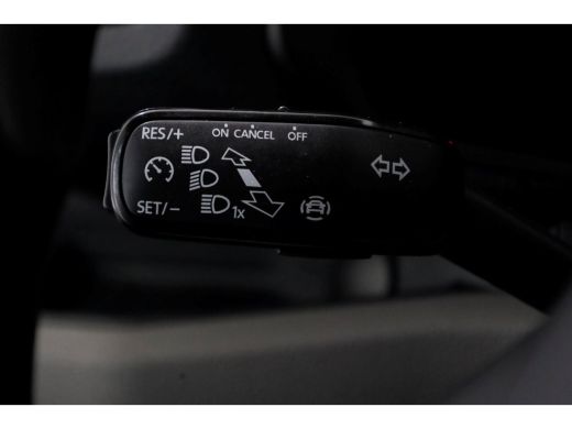 Volkswagen Crafter 35 2.0 TDI 140pk DSG-Automaat XXL Bakwagen met laadklep L453cm 11-2021 ActivLease financial lease