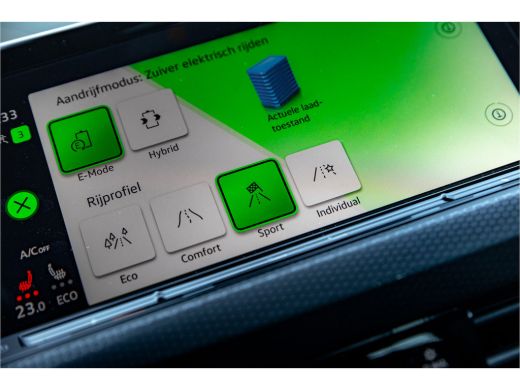 Volkswagen Golf 1.4 TSI eHybrid 180 kW/245 pk ActivLease financial lease