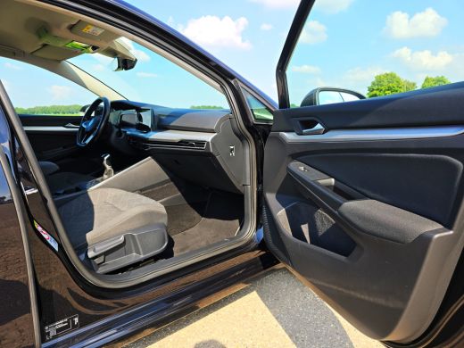 Volkswagen Golf 1.5 TSI - 130 Pk - Euro 6 - Navi - ActivLease financial lease