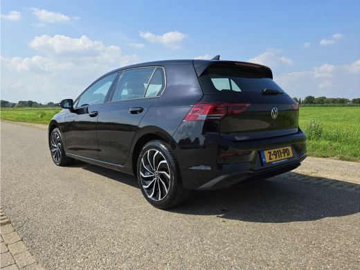 Volkswagen Golf 1.5 TSI - 130 Pk - Euro 6 - Navi - ActivLease financial lease