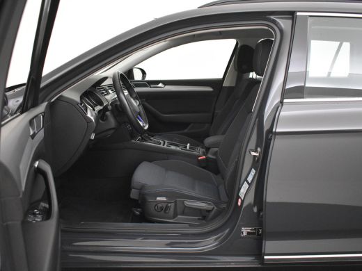 Volkswagen Passat Variant 1.4 TSI PHEV GTE Business 218pk | Adaptief cruise control | Navigatie | Led koplampen | D... ActivLease financial lease