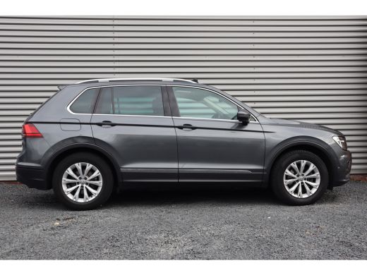 Volkswagen Tiguan 1.5 TSI Pano / Trekhaak / Massage Stoel / LED / Stoelverwarming / Camera / ActivLease financial lease