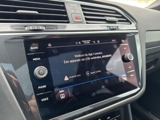 Volkswagen Tiguan 1.5 TSI R-Line | 150 Pk | Pano dak | Trekhaak | Navi | Clima | Virtual Dash | ActivLease financial lease