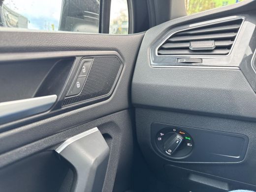 Volkswagen Tiguan 1.5 TSI R-Line | 150 Pk | Pano dak | Trekhaak | Navi | Clima | Virtual Dash | ActivLease financial lease