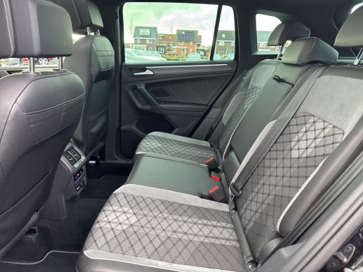 Volkswagen Tiguan 1.5 TSI R-Line | 150 Pk | Pano dak | Trekhaak | Navi | Clima | Virtual Dash | ActivLease financial lease