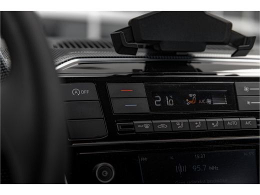 Volkswagen up! 1.0 | Cruise Controle | Camera | Climatronic | PDC ActivLease financial lease