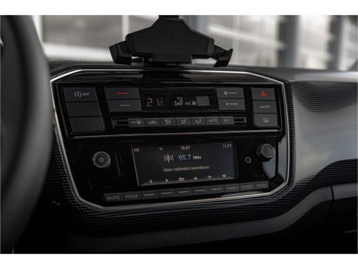 Volkswagen up! 1.0 | Cruise Controle | Camera | Climatronic | PDC ActivLease financial lease