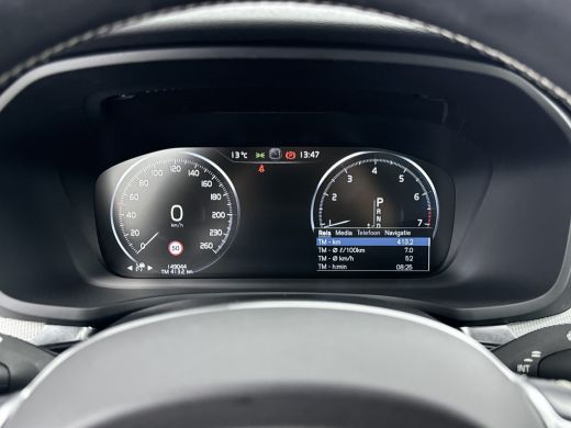 Volvo  V60 T4 R-Design | 19" | Panoramadak | Head-up | 360 Camera | Harman Kardon | Adaptieve cruise | BLIS ... ActivLease financial lease