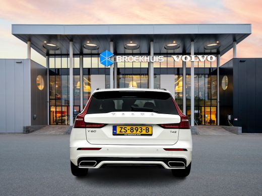 Volvo  V60 T4 R-Design | 19" | Panoramadak | Head-up | 360 Camera | Harman Kardon | Adaptieve cruise | BLIS ... ActivLease financial lease