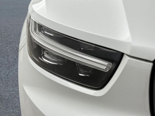 Volvo  XC40 T2 A/T R-Design | 18" | Adaptieve cruise | BLIS | Keyless | Elektr. achterklep | Park Assist | Na... ActivLease financial lease