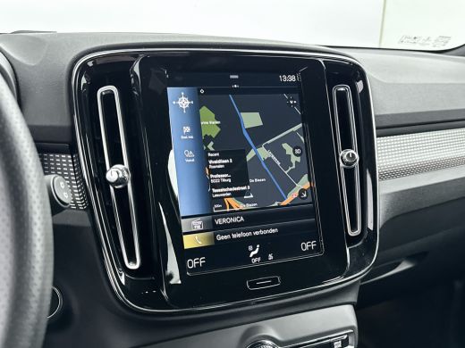 Volvo  XC40 T2 A/T R-Design | 18" | Adaptieve cruise | BLIS | Keyless | Elektr. achterklep | Park Assist | Na... ActivLease financial lease