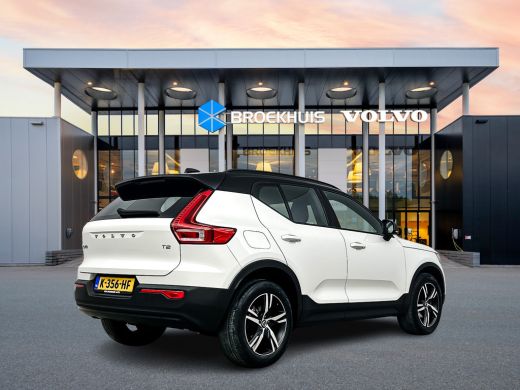 Volvo  XC40 T2 A/T R-Design | 18" | Adaptieve cruise | BLIS | Keyless | Elektr. achterklep | Park Assist | Na... ActivLease financial lease