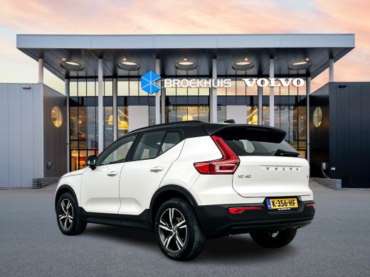 Volvo  XC40 T2 A/T R-Design | 18" | Adaptieve cruise | BLIS | Keyless | Elektr. achterklep | Park Assist | Na... ActivLease financial lease