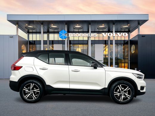 Volvo  XC40 T2 A/T R-Design | 18" | Adaptieve cruise | BLIS | Keyless | Elektr. achterklep | Park Assist | Na... ActivLease financial lease