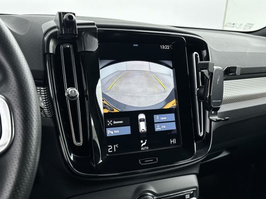 Volvo  XC40 T2 A/T R-Design | 19" | Harman Kardon | Leder/Nubuck | Adaptieve cruise | BLIS | Parkeercamera | ... ActivLease financial lease