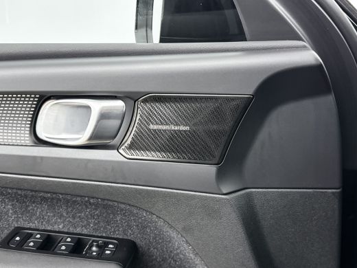 Volvo  XC40 T2 A/T R-Design | 19" | Harman Kardon | Leder/Nubuck | Adaptieve cruise | BLIS | Parkeercamera | ... ActivLease financial lease