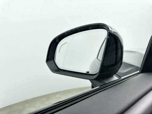 Volvo  XC40 T2 A/T R-Design | 19" | Harman Kardon | Leder/Nubuck | Adaptieve cruise | BLIS | Parkeercamera | ... ActivLease financial lease