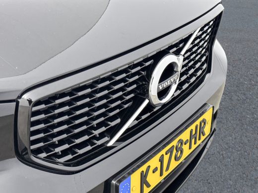 Volvo  XC40 T2 A/T R-Design | 19" | Harman Kardon | Leder/Nubuck | Adaptieve cruise | BLIS | Parkeercamera | ... ActivLease financial lease
