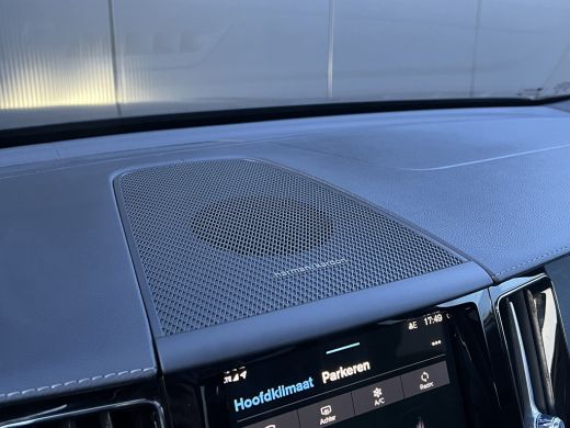 Volvo  XC60 Volvo T6 Plug-in hybrid AWD Ultra Black Edition | 360 Camera | Harman/Kardon | Adaptive LED | Pan... ActivLease financial lease