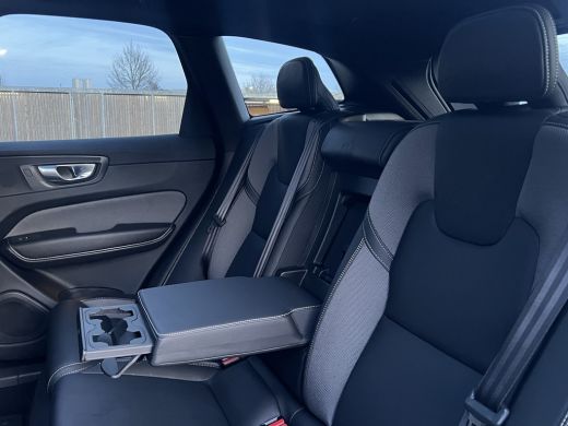 Volvo  XC60 Volvo T6 Plug-in hybrid AWD Ultra Black Edition | 360 Camera | Harman/Kardon | Adaptive LED | Pan... ActivLease financial lease