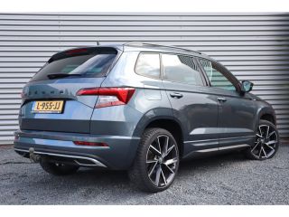Skoda Karoq 1.5 TSI Sportline Business Digital Dash / Canton / 19inch / Trekhaak / Stoelverwarming /