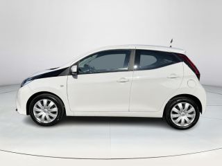 Toyota Aygo 1.0 VVT-i x-play limited | Carplay | Parkeercamera | Airconditioning | Elektrische buitenspiegels |