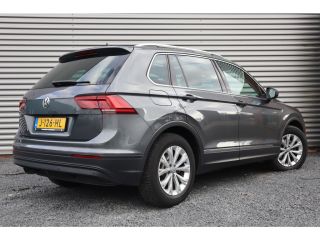Volkswagen Tiguan 1.5 TSI Pano / Trekhaak / Massage Stoel / LED / Stoelverwarming / Camera /