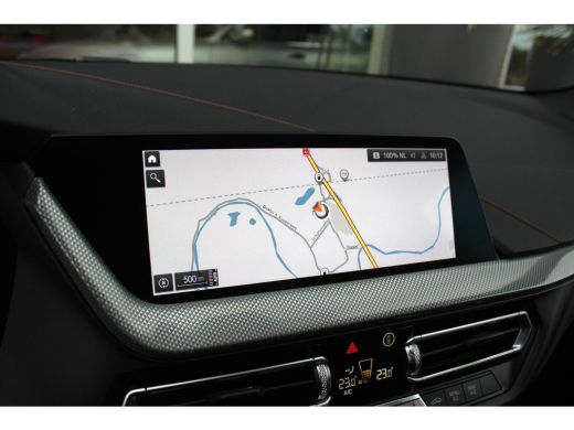 BMW 1-serie 118i F40 Executive Edition Sport-Line | Automaat | 1e eigenaar | NL auto | BTW auto | LED | DAB | Camera | Carplay | 17 inch | Sportstuur | Cruise-control | Climate-control | Navi | ➡️ ActivLease financial lease