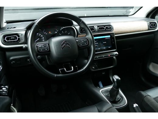 Citroën C3 1.2 PURETECH 82PK 5-DRS SHINE + / NAVI / LED / CLIMA / PDC / 17" LMV / CAMERA / KEYLESS / WINTERP... ActivLease financial lease