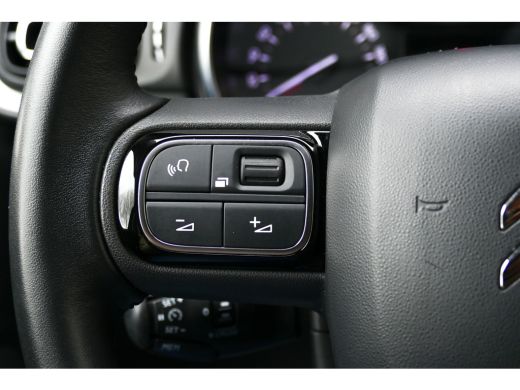 Citroën C3 1.2 PURETECH 82PK 5-DRS SHINE + / NAVI / LED / CLIMA / PDC / 17" LMV / CAMERA / KEYLESS / WINTERP... ActivLease financial lease