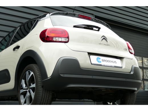 Citroën C3 1.2 PURETECH 82PK 5-DRS SHINE + / NAVI / LED / CLIMA / PDC / 17" LMV / CAMERA / KEYLESS / WINTERP... ActivLease financial lease