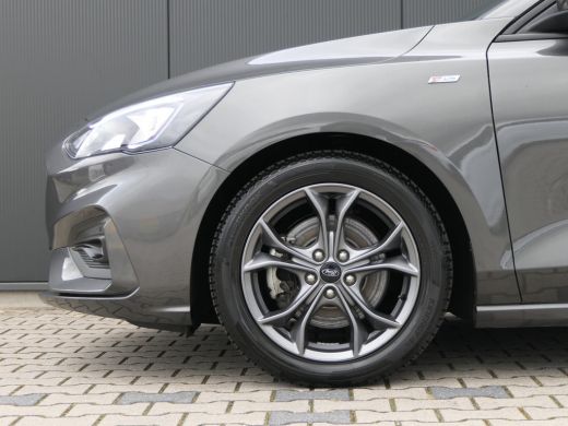 Ford FOCUS Wagon Ford 1.0 EcoBoost Hybrid ST Line | Winterpack | Camera | Keyless | LED | DAB | Climate Control ActivLease financial lease