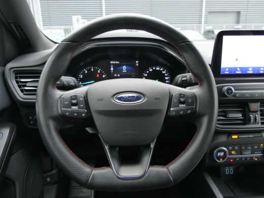 Ford FOCUS Wagon Ford 1.0 EcoBoost Hybrid ST Line | Winterpack | Camera | Keyless | LED | DAB | Climate Control ActivLease financial lease
