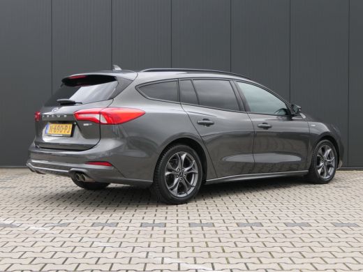 Ford FOCUS Wagon Ford 1.0 EcoBoost Hybrid ST Line | Winterpack | Camera | Keyless | LED | DAB | Climate Control ActivLease financial lease