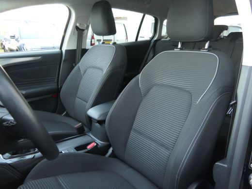 Ford FOCUS Wagon Ford 1.0 EcoBoost Hybrid Titanium X | 17 Inch | Elektrische Achterklep | Camera | Privacy Glass |... ActivLease financial lease
